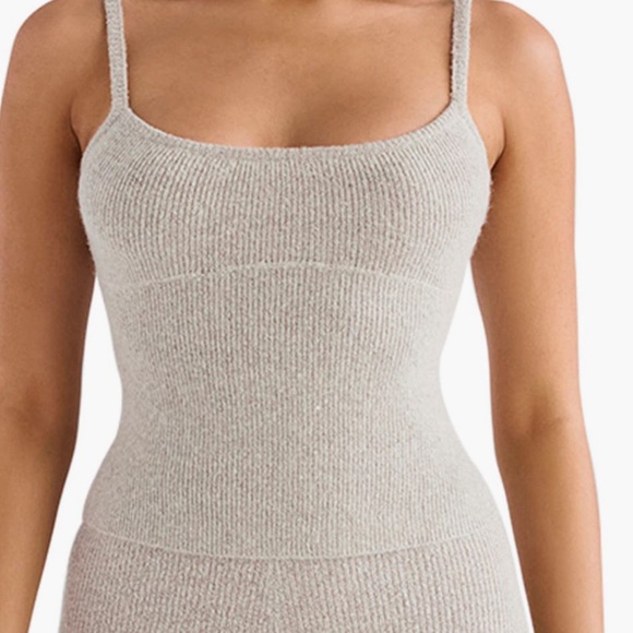 HOUSE OF CB Rumi Knit Tank - Picture 4 of 4